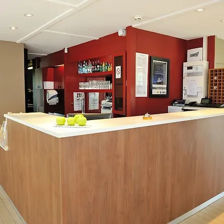 Campanile Cergy-pontoise Hotel 3*