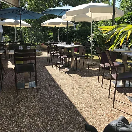 Campanile Cergy-pontoise Hotel 3*