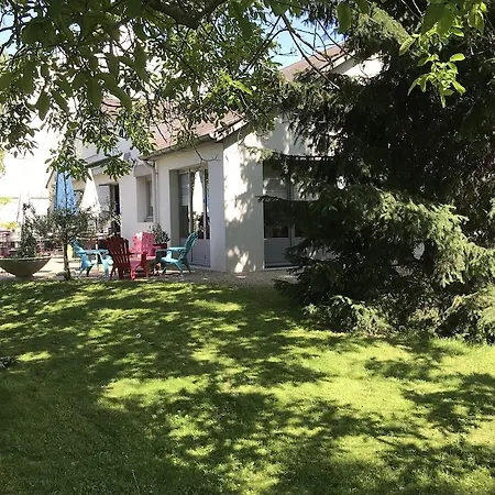 Hotel Campanile Cergy-pontoise 3*