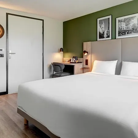 Hotel Campanile Nature - Cergy 3*