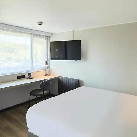 Campanile Nature - Cergy Hotel