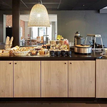 Campanile Nature - Cergy Hotel 3*