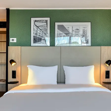 Hotel Campanile Nature - Cergy