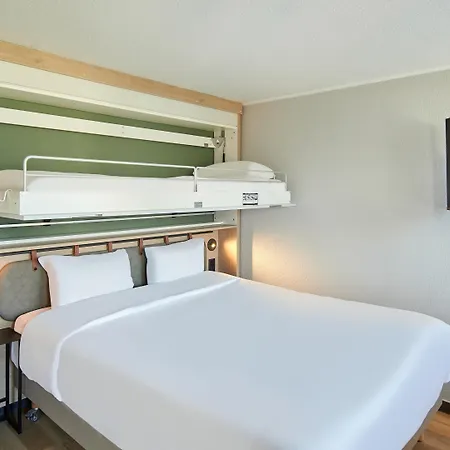 Campanile Nature - Cergy Hotel